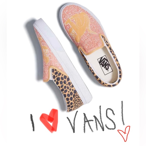 Vans Classic Slip-on Sneakers in Jaguar 🐆 and True White New 😍🐆☀️ - Picture 14 of 17